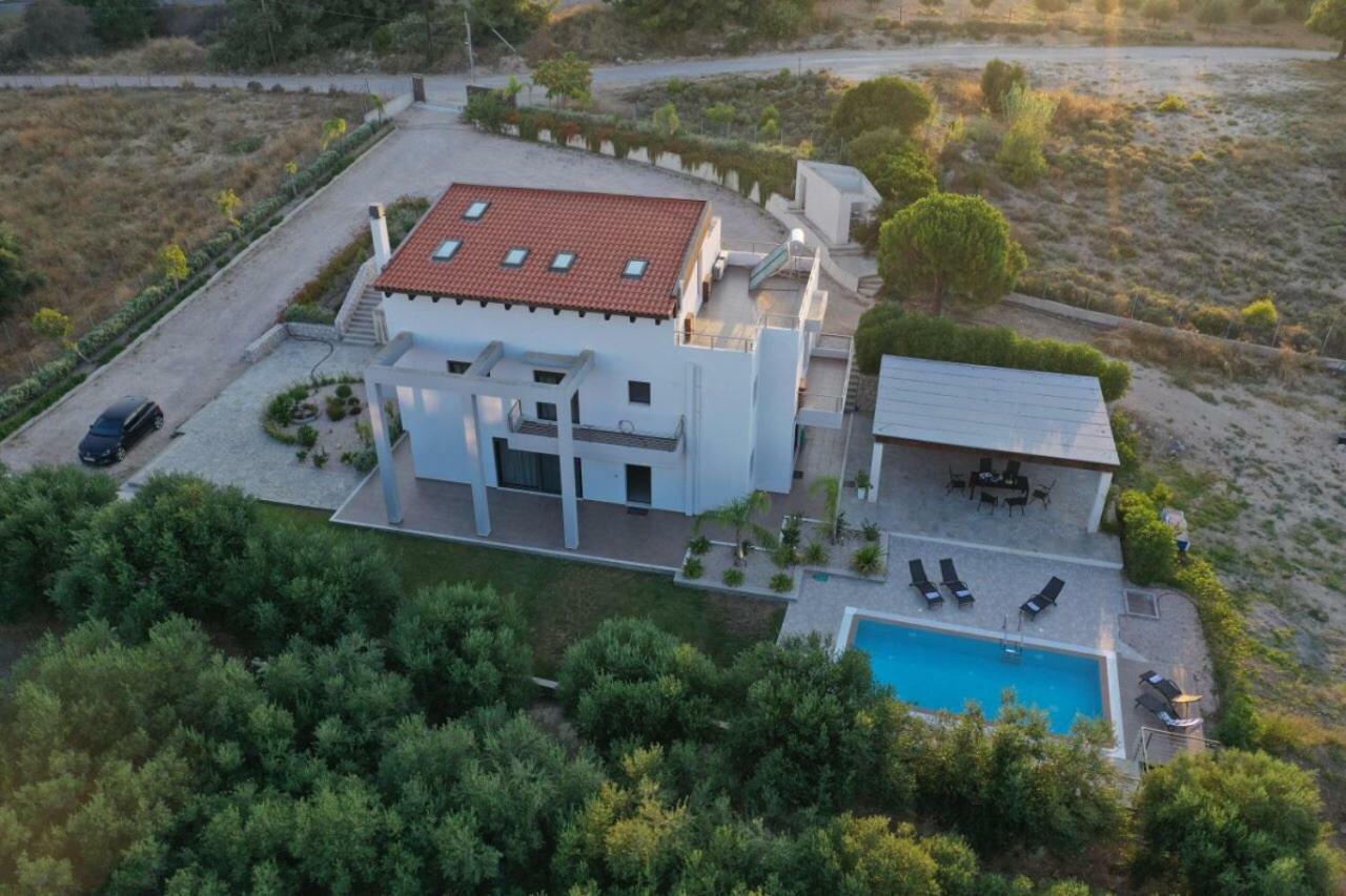 La Luna Villa Tsairi Exterior photo